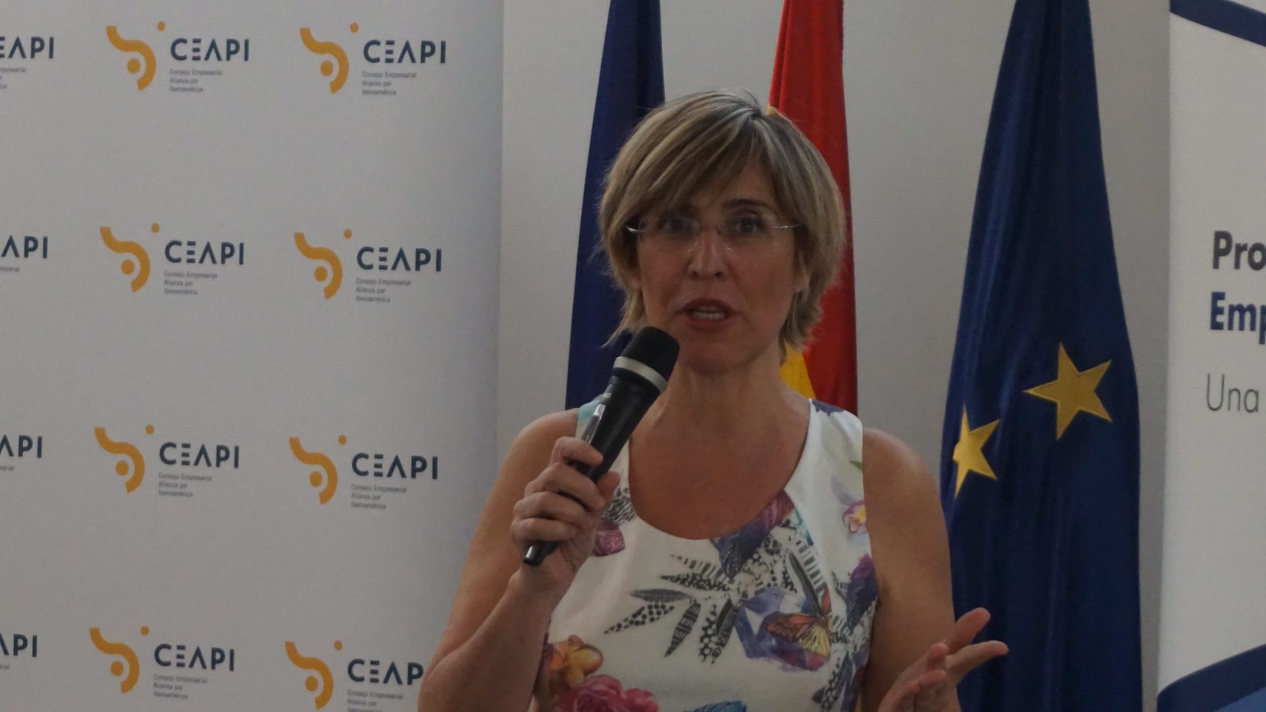 Núria Vilanova presenta CEAPI en el Encuentro Empresa Familiar 4.0 celebrado en el IE