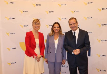 Los socios de CEAPI almuerzan con la Secretaria de Estado para Iberoamérica y El Caribe y el Español en el Mundo, Susana Sumelzo