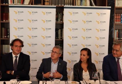 Hugo Morán asegura que “los derechos ambientales merecen tanta protección como los derechos laborales” en un encuentro de CEAPI