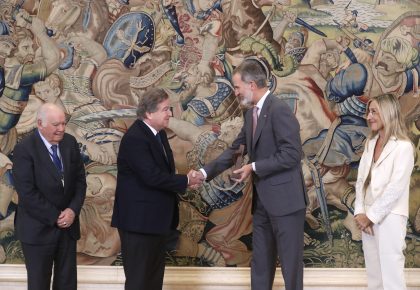 S.M. el Rey entrega el ‘Premio Enrique V. Iglesias’ de CEAPI a Jaime Gilinski por su contribución al crecimiento de Iberoamérica