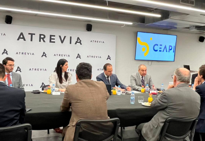 Los socios de CEAPI se reúnen con el viceministro Abdo para fortalecer la relaciones empresariales entre España y Ecuador,