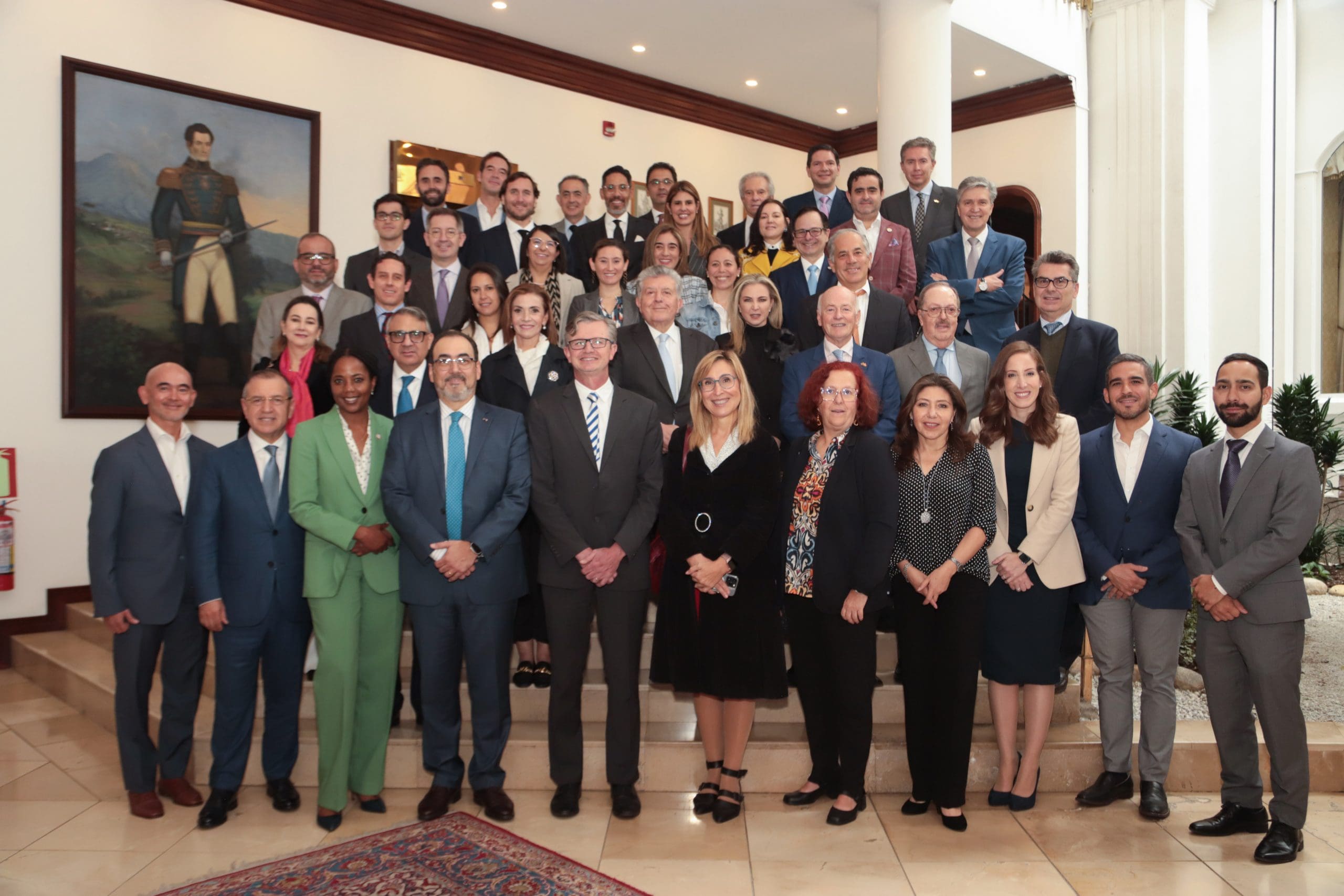 CEAPI y CAF organizan un encuentro sobre Ecuador en Quito tras la toma de posesión de Daniel Noboa