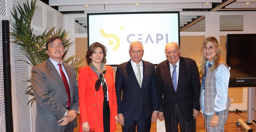 Los socios de CEAPI se reúnen con el canciller de Costa Rica Arnoldo André Tinoco