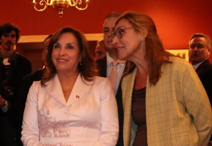 Dina Boluarte se reúne con los empresarios iberoamericanos de CEAPI y The Adam Smith Center en Nueva York durante la Asamblea General de la ONU