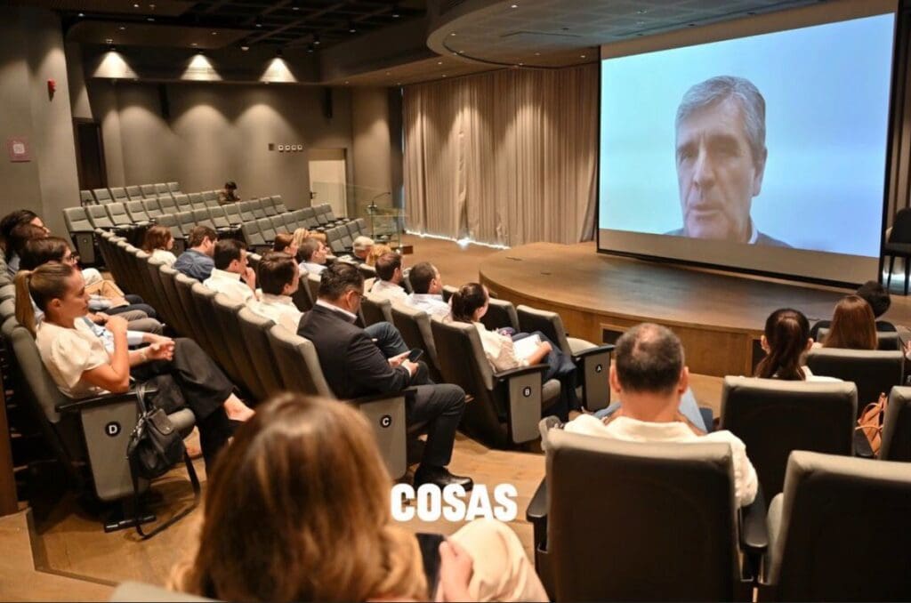 La Escuela de Familia de CEAPI se inaugura con encuentros en Bolivia y Uruguay