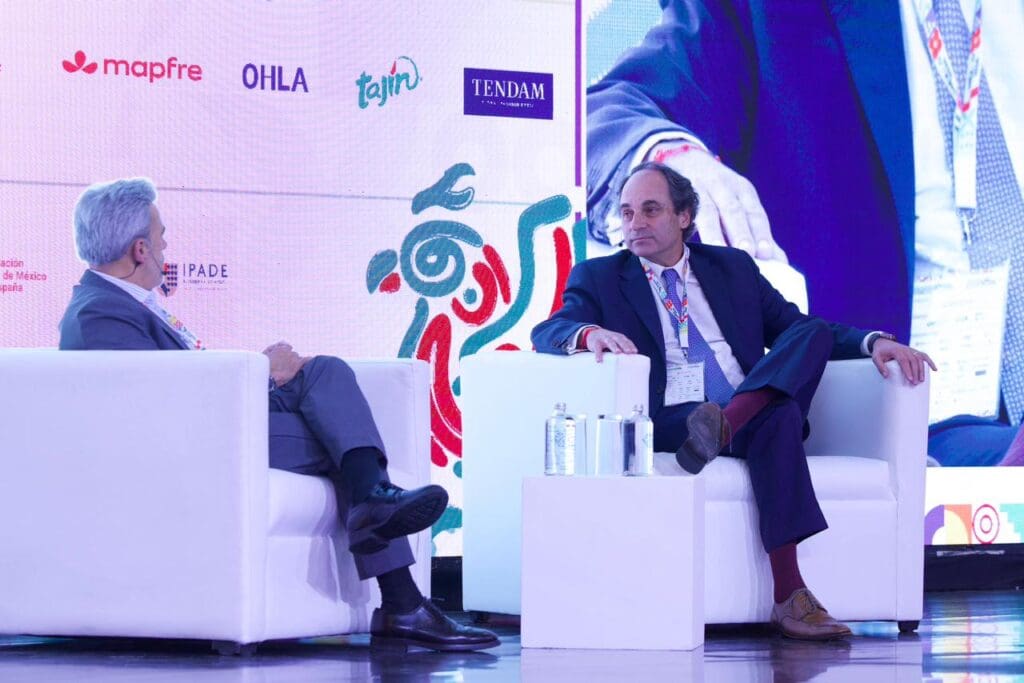 Cox protagoniza la conversación sobre inversión, tecnología y futuro empresarial en el IX Congreso Iberoamericano CEAPI
