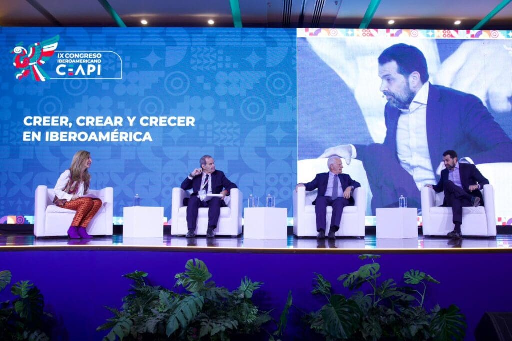 El Canciller Roberto Velasco inaugura el IX Congreso Iberoamericano de CEAPI en Ciudad de México: “Nos sentimos en un momento espléndido de nuestra relación con todos los países de la UE”